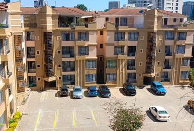 Serviced 3 Bed Apartment with En Suite in Riverside - 2