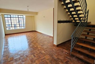 3 Bed Apartment with En Suite in Riverside