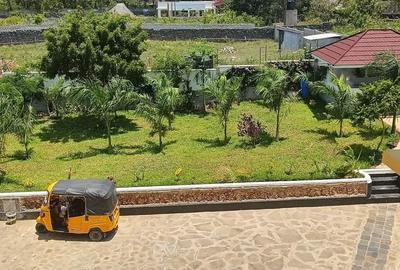 Serviced 2 Bed Apartment with Swimming Pool at Diani Beach Road