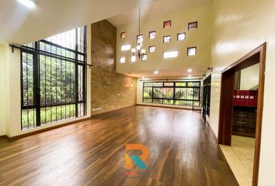 4 Bed Townhouse with En Suite at Runda Mumwe - 4