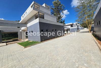 5 Bed House with En Suite in Karen