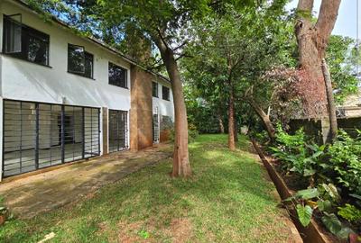 4 Bed Townhouse with En Suite in Lavington - 2
