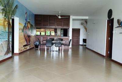 Serviced 3 Bed Apartment with En Suite at Cement Road