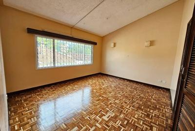 3 Bed House with En Suite at Brookside Gardens