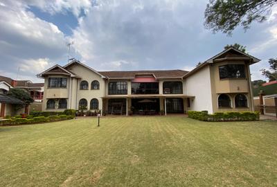 5 Bed Townhouse with En Suite in Nyari - 2