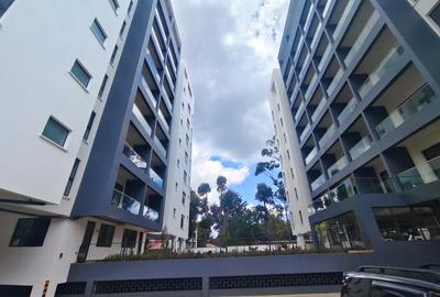 3 Bed Apartment with En Suite in Lavington