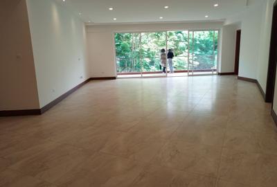 4 Bed Apartment with En Suite in Westlands Area