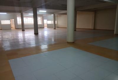 10,000 ft² Warehouse with Parking in Mombasa Road - 4