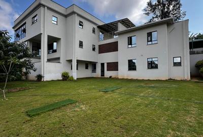 5 Bed Townhouse with En Suite in Thigiri