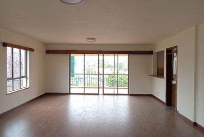 4 Bed Apartment with En Suite in Parklands