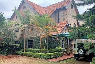 5 Bed Townhouse with En Suite in Kileleshwa - 3