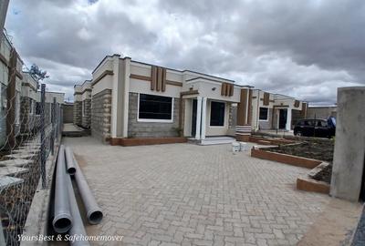 3 Bed Townhouse with En Suite at Namanga Rd