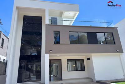 6 Bed Villa with En Suite at Peponi Road