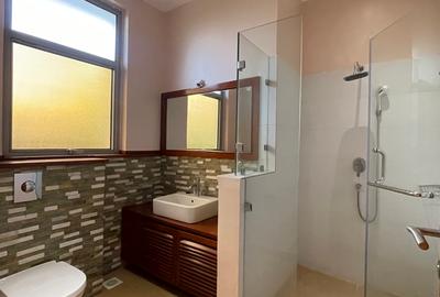 5 Bed Villa with En Suite at Karen