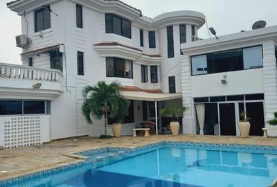 5 Bed House with En Suite in Nyali Area