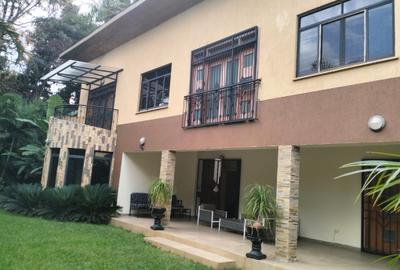 5 Bed Townhouse with En Suite in Kyuna - 4