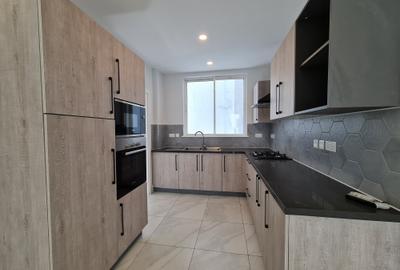 2 Bed Apartment with En Suite at Westlands