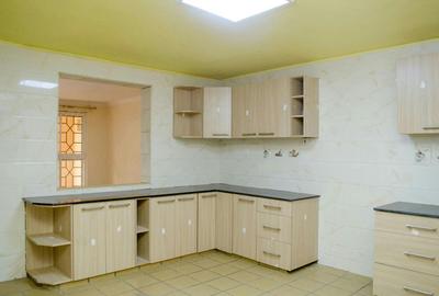 4 Bed House at Ridgeways Road - 4