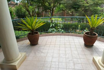 4 Bed Townhouse with En Suite at Brookside