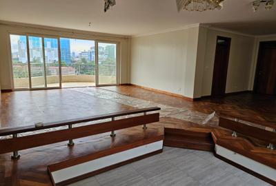 3 Bed Apartment with En Suite at Parklands