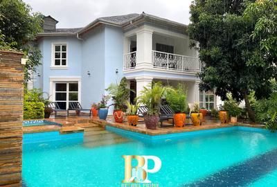 6 Bed Villa with En Suite in Runda - 3