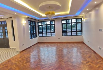 5 Bed House with En Suite in Karen - 2