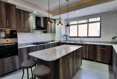 4 Bed Apartment with En Suite in Lavington