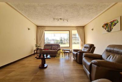 5 Bed Apartment with Parking in Parklands