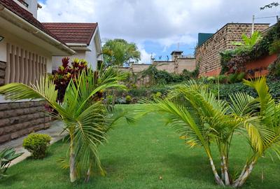 5 Bed Townhouse with En Suite in Rosslyn - 4