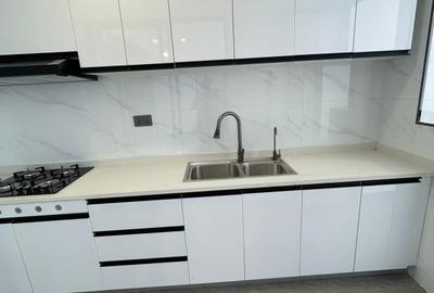 Serviced 2 Bed Apartment with En Suite at Mararo Road - 2