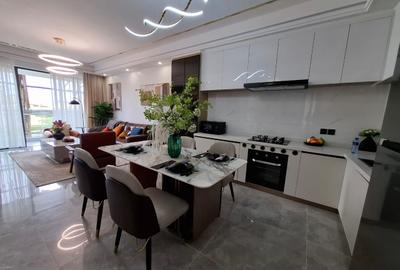 2 Bed Apartment with En Suite in Lavington