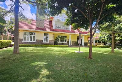 6 Bed House with En Suite at Runda
