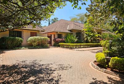 3 Bed House with En Suite in Karen