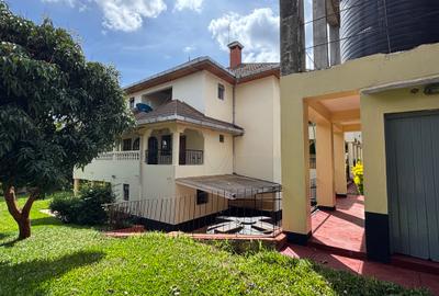 6 Bed House with En Suite in Kiambu Road