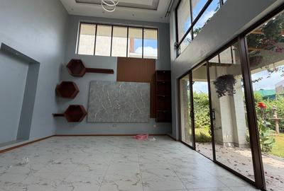 4 Bed Villa with En Suite in Kiambu Road - 2