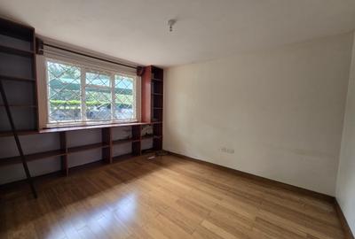 4 Bed House with En Suite in Runda - 4