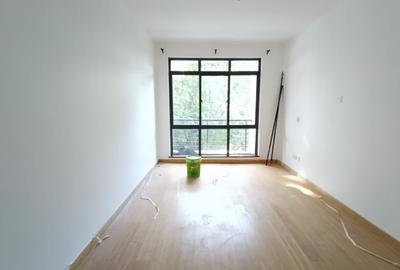 5 Bed Townhouse with En Suite in Lavington - 4