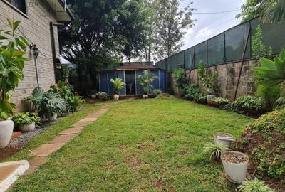 5 Bed Townhouse with En Suite at Lavington