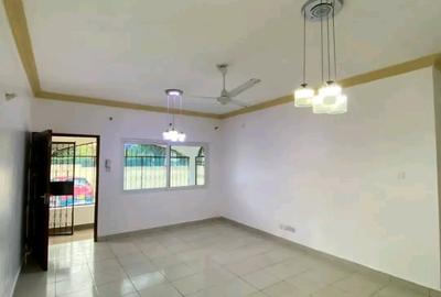 3 Bed Apartment with En Suite at Off Links Road