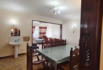 Serviced 3 Bed Apartment with En Suite at Lenana Road