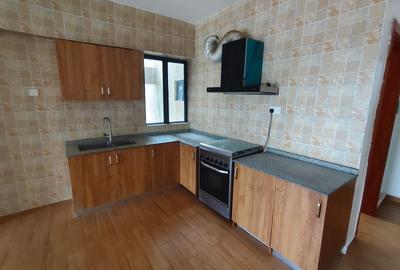 3 Bed Apartment with Swimming Pool in Hurlingham - 2