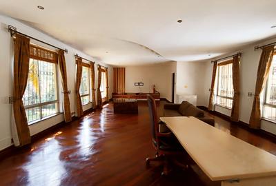 4 Bed House with En Suite in Muthaiga