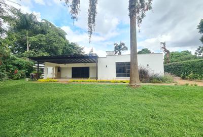 4 Bed House with En Suite at Kyuna