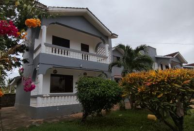 4 Bed Townhouse with En Suite at Serena Shanzu