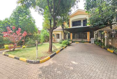 4 Bed Townhouse with En Suite at Amboseli Road - 3
