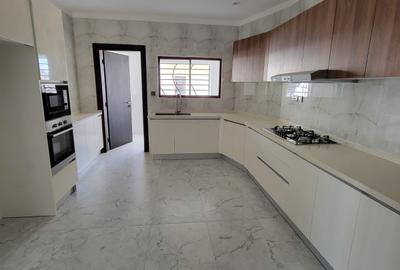 Furnished 3 Bed Apartment with En Suite in Kileleshwa - 2