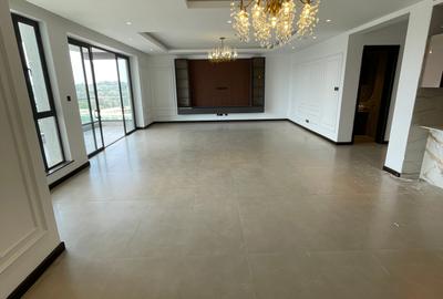 Serviced 3 Bed Apartment with En Suite in Riverside - 2