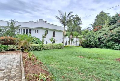 4 Bed House with En Suite in Nyari