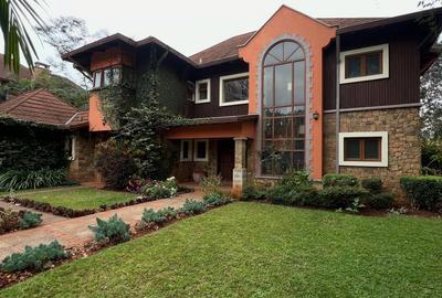 3 Bed Townhouse with En Suite in Kitisuru