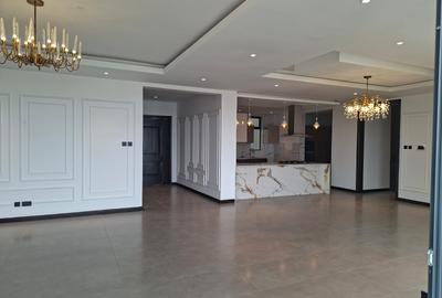 3 Bed Apartment with En Suite in Riverside - 4
